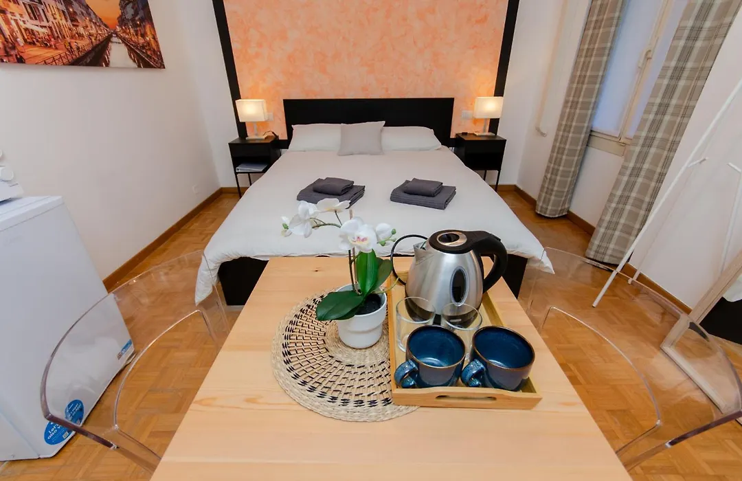 Orange Room-1